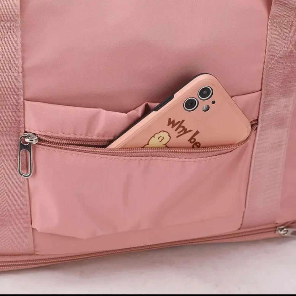 Large Capacity Storage Travel Bag. $15 each - Picture 6 of 13